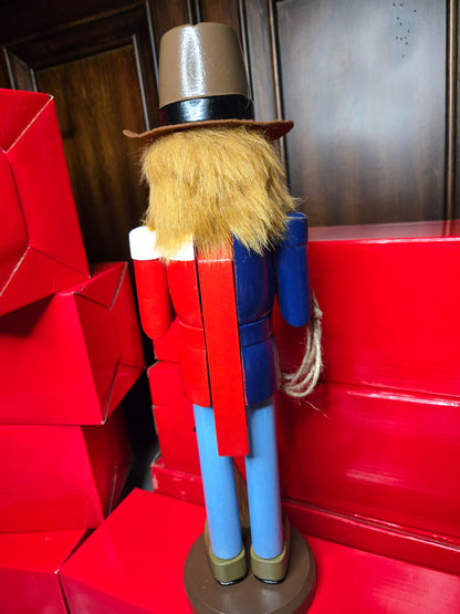 Texas Cowboy Nutcracker – Wooden Western Decor with Lasso, Rifle