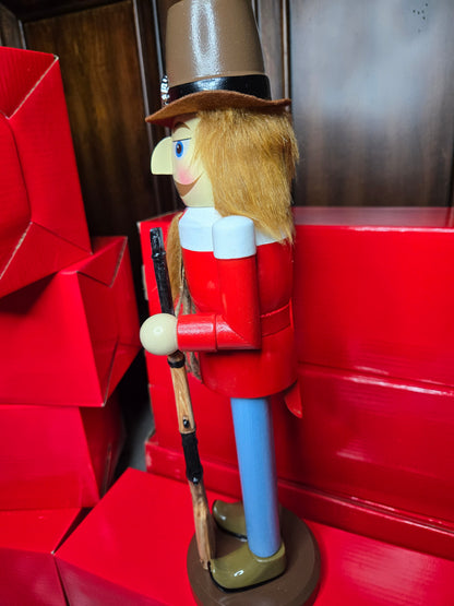 Texas Cowboy Nutcracker – Wooden Western Decor with Lasso, Rifle