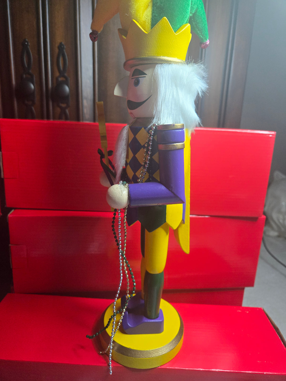 Mardi Gras Jester Nutcracker | Purple Green Gold Decor | Fleur-de-Lis Staff + Beads | Carnival / Louisiana Decor