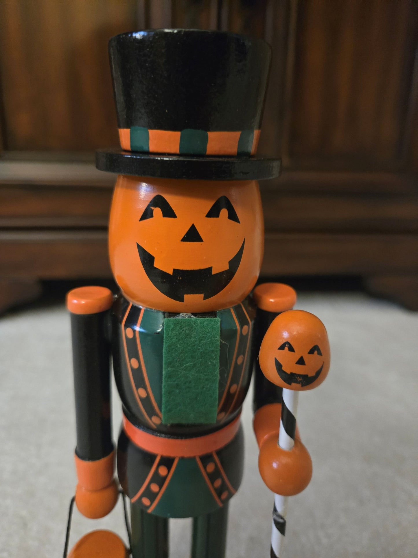 Hand-Painted Wooden Pumpkin Head Nutcracker, 10 Inch Jack-o'-Lantern Halloween Decor
