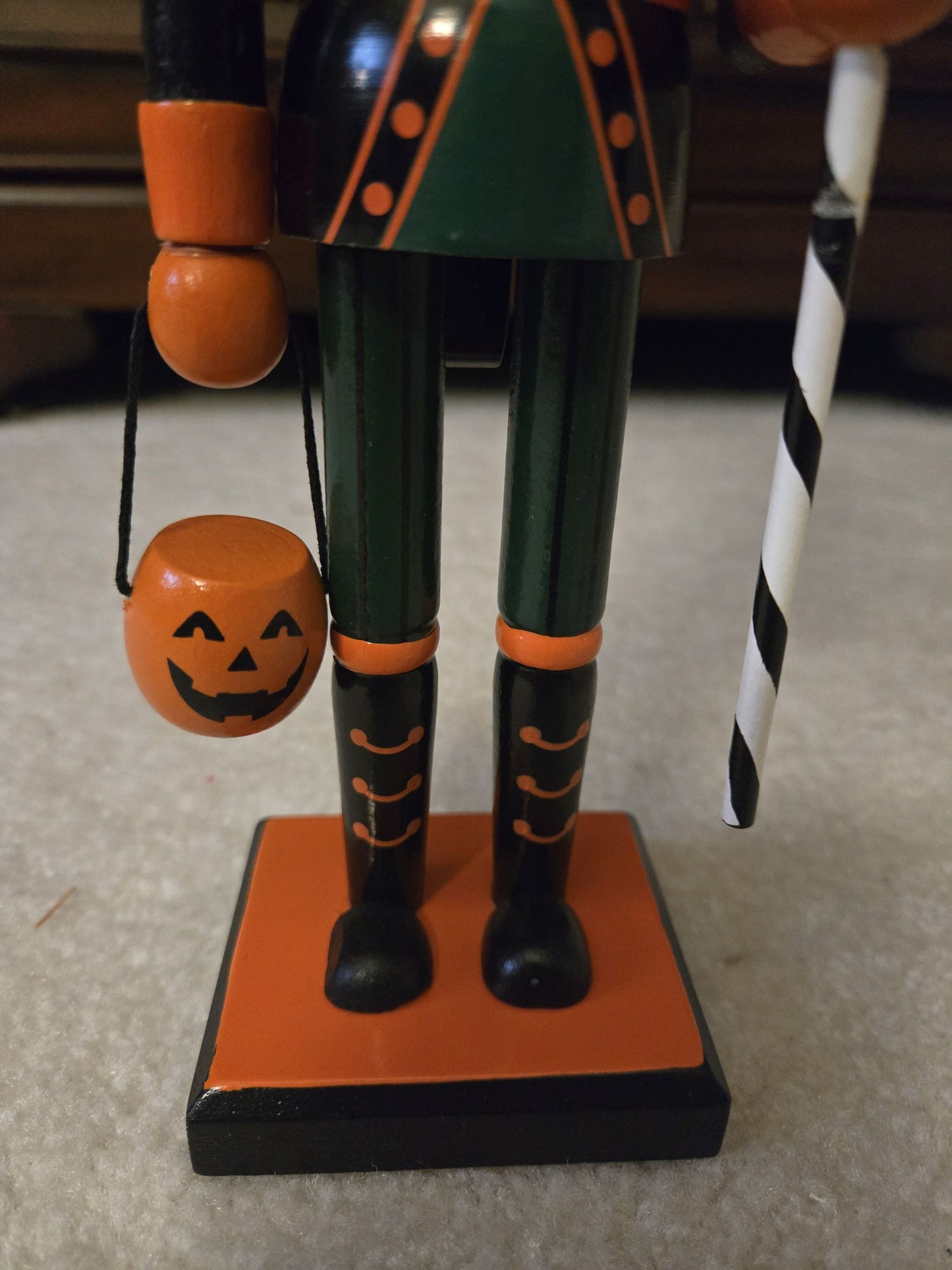 Hand-Painted Wooden Pumpkin Head Nutcracker, 10 Inch Jack-o'-Lantern Halloween Decor