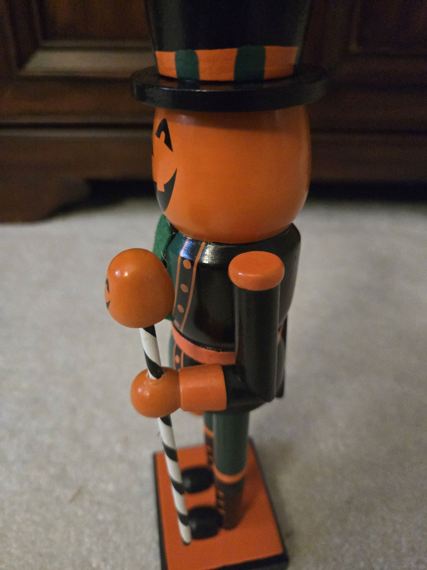 Hand-Painted Wooden Pumpkin Head Nutcracker, 10 Inch Jack-o'-Lantern Halloween Decor